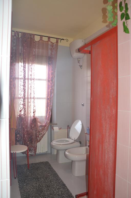 B&B Fra E Fe Arborea Chambre photo